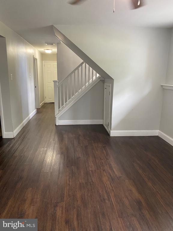 Building Photo - 425 Weidman Ave