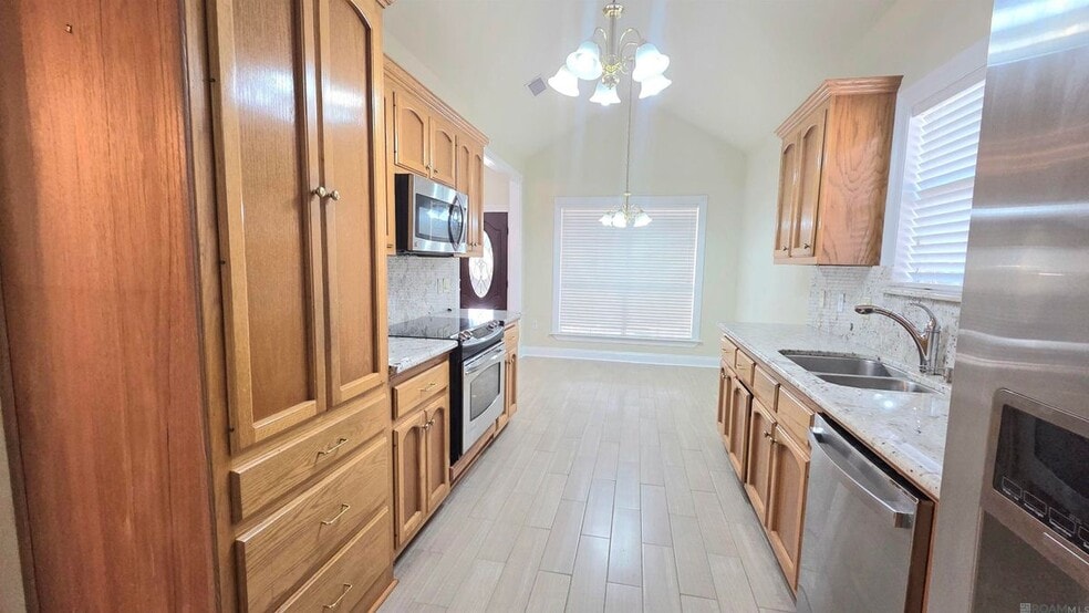 Building Photo - 282 Allan Dr