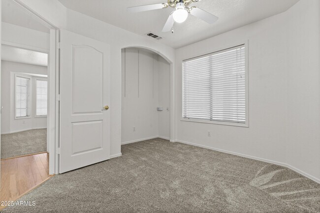 Building Photo - 20947 N 107th Dr