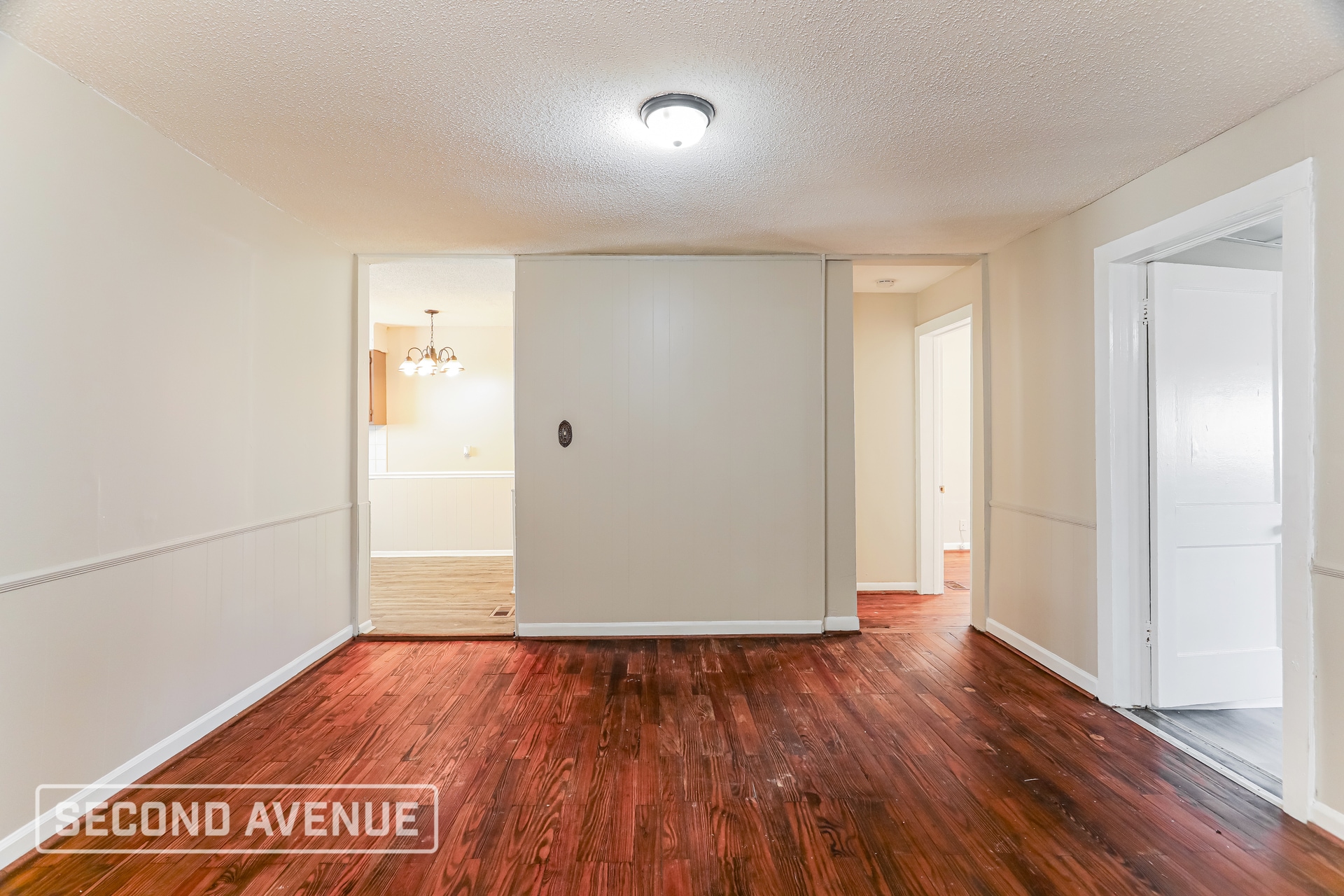 Building Photo - 208 Kentwood Ave