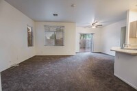 Building Photo - Cute 2 Bedroom Single Story Home in the No...