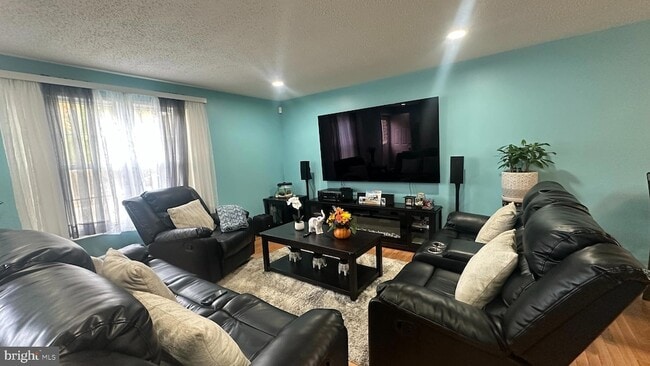 Building Photo - 8111 Brown Ct