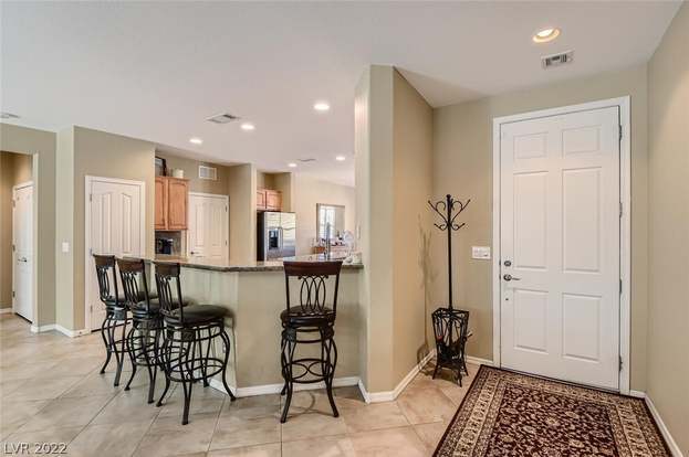 Building Photo - 2249 Canyonville Dr