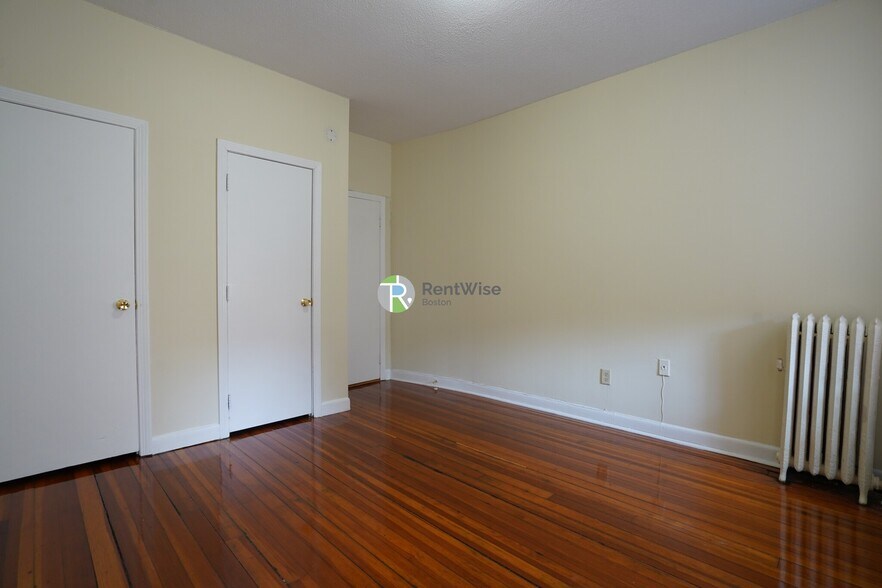 Building Photo - 1120 Commonwealth Ave