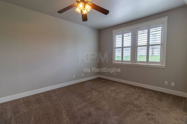 Building Photo - 2550 Plymouth Oaks Ct