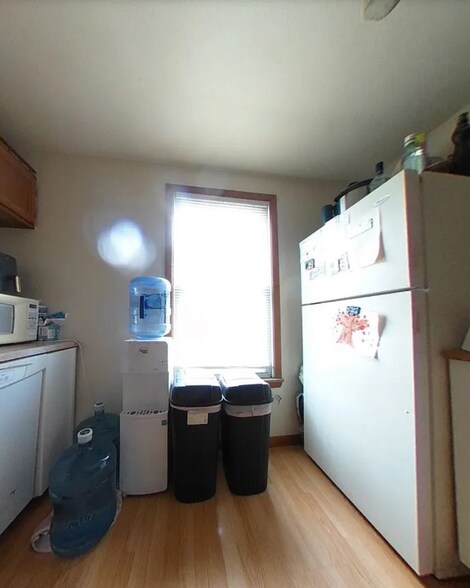 Building Photo - 228 Homestead St