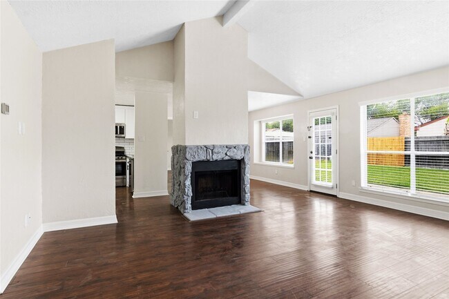 Building Photo - 2606 Northern Dr