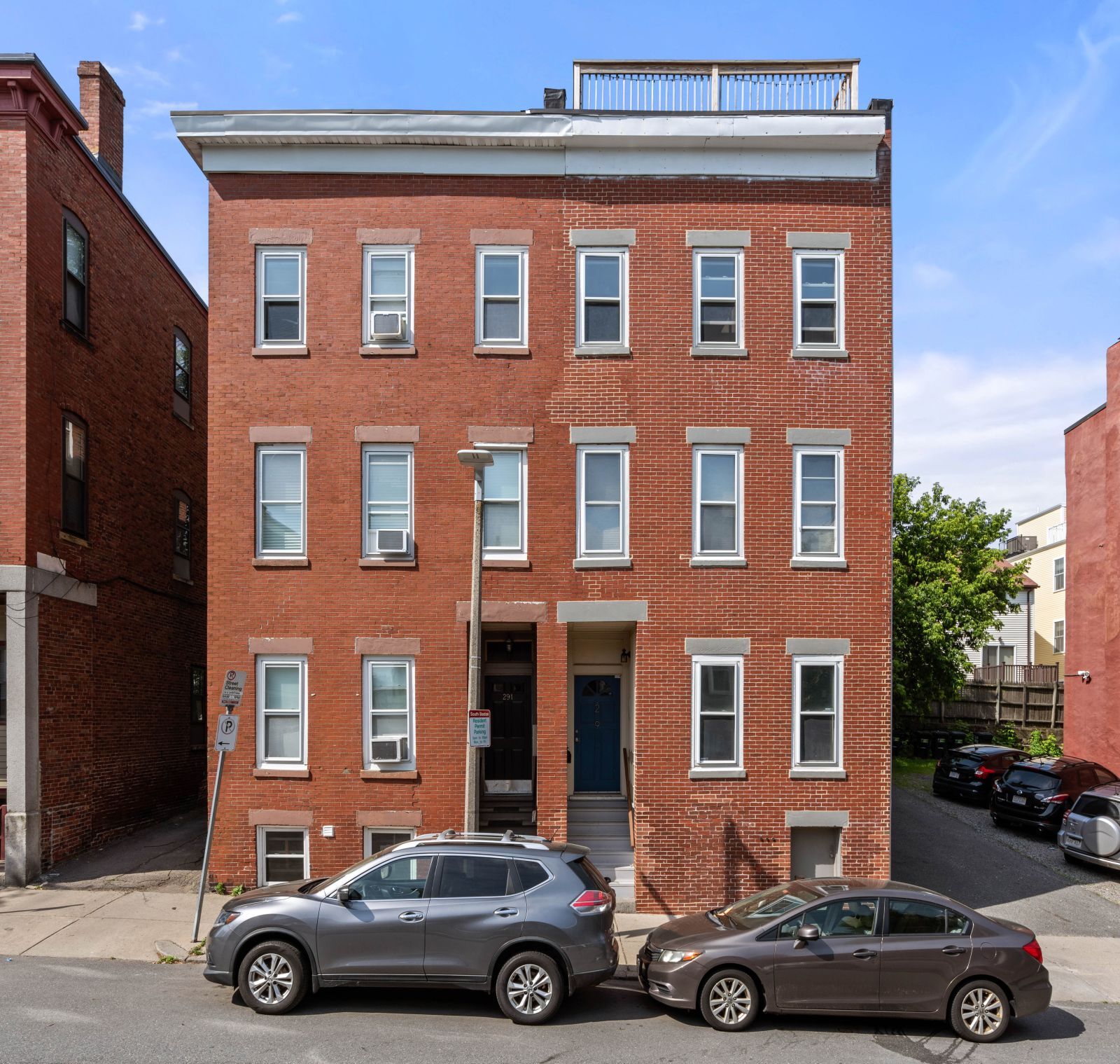Building Photo - 291 W 3rd St