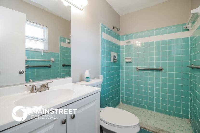 Building Photo - 260 Antigua Dr