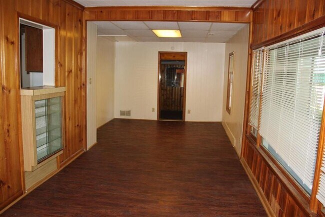 Building Photo - 28857 Galloway St