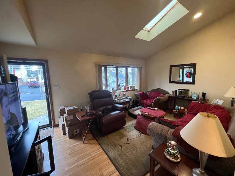 Building Photo - 15 Caldwell Rd