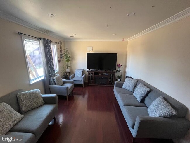 Building Photo - 8411 Del Norte Ct