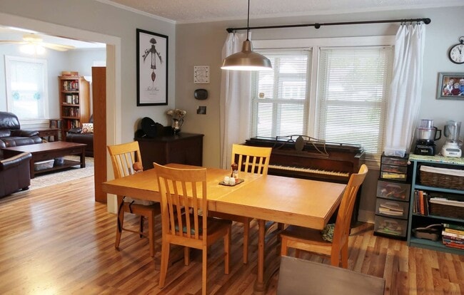 Building Photo - 2102 E 37th St