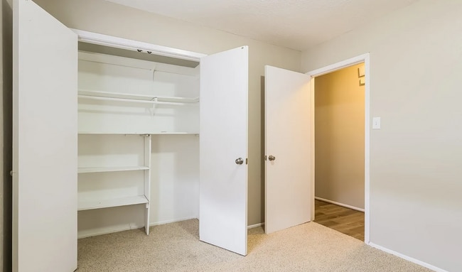 Building Photo - 500 Allison St