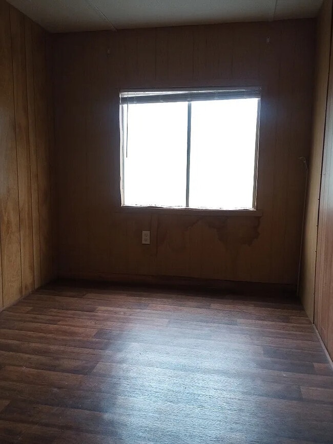 Building Photo - 2 Bedroom 2 Bathroom