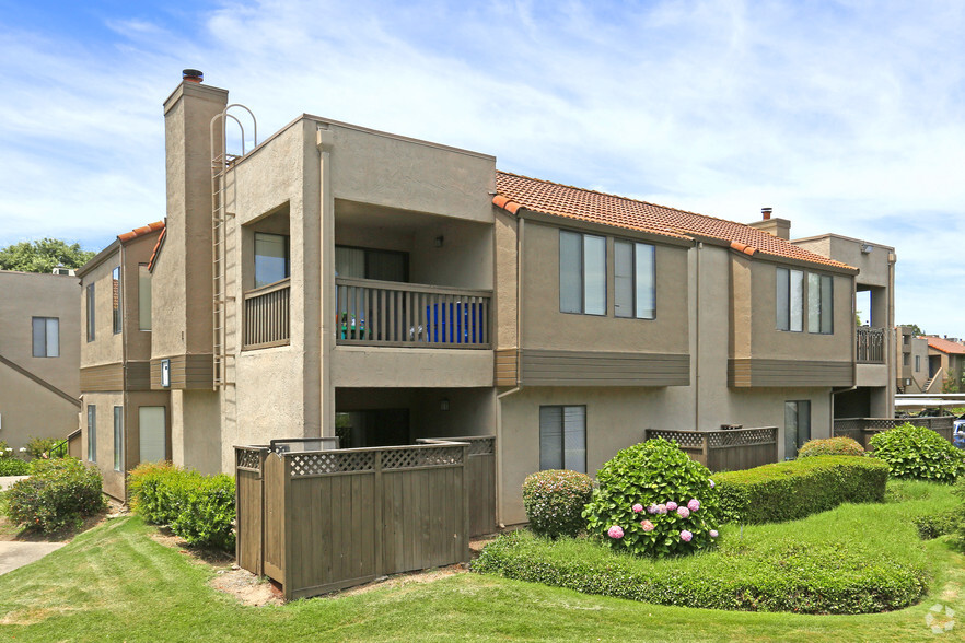 Primary Photo - Clipper Cove Apartments