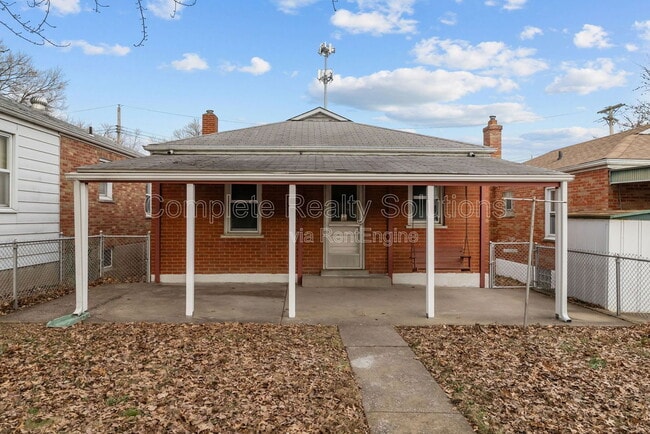 Building Photo - 2104 Lexa Dr