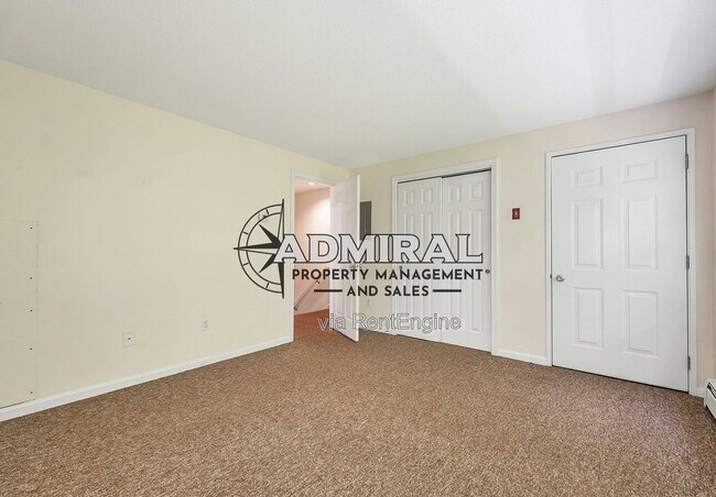 Building Photo - 65 Woodland Green