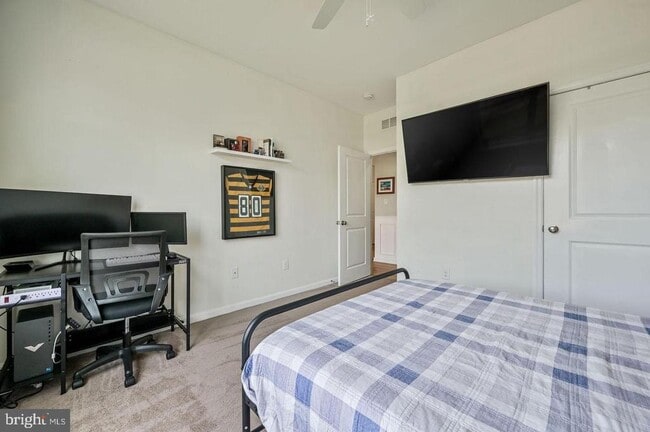 Building Photo - 29670 Riverstone Dr