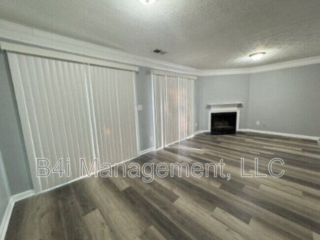 Building Photo - 2039 Marbut Trce