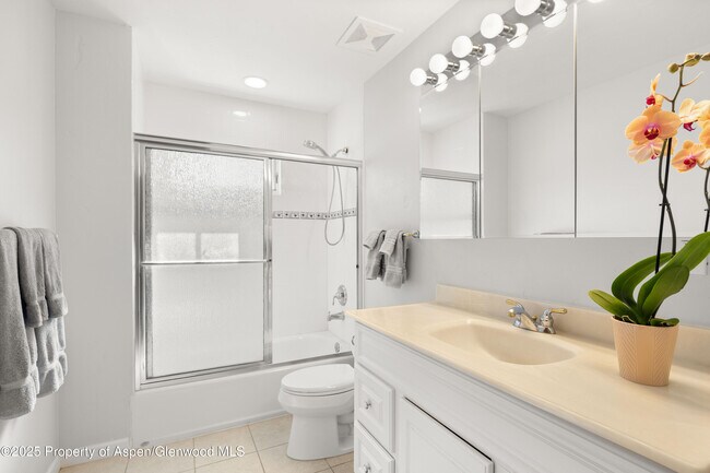 Building Photo - 7 Buckskin Ct