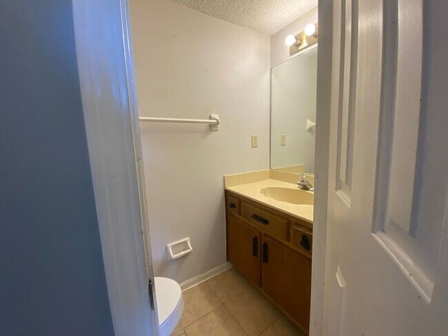 Building Photo - 3736 Deer Crossing