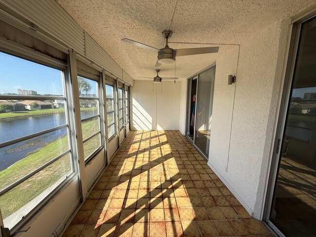 Building Photo - 14747 Cumberland Dr