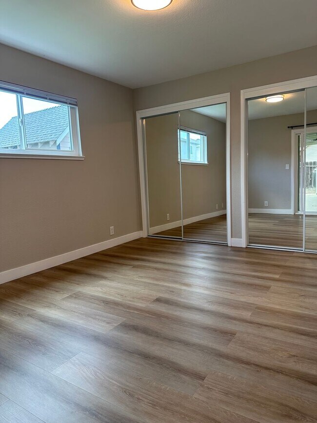 Building Photo - 2 WEEKS FREE RENT January Special - Beautiful newly remodeled home in Turlock