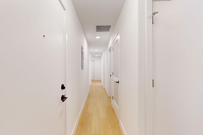 Floorplan - 5339-5345 S. Woodlawn Avenue