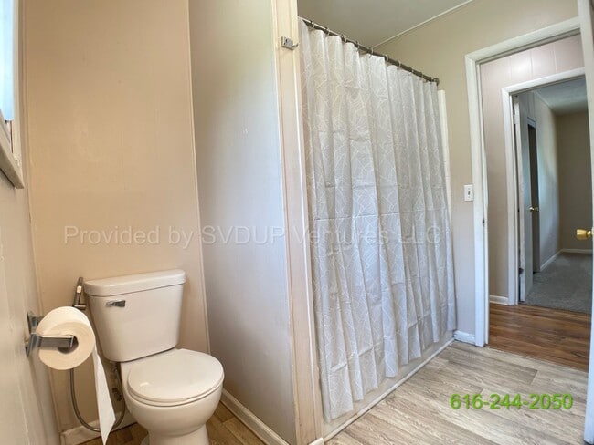Building Photo - 3 Bedroom 1 Bathroom By Huff Park!!