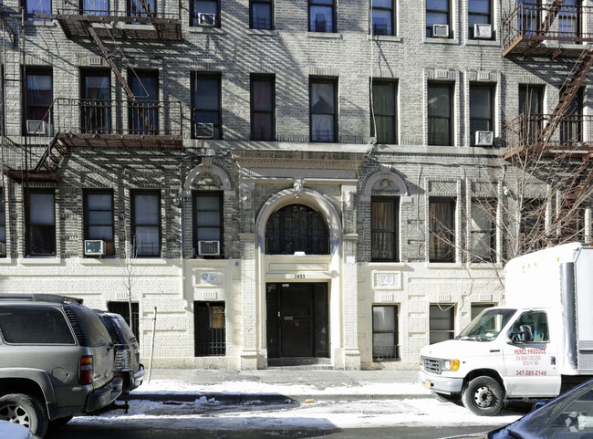 Building Photo - 2403 Creston Avenue Apartments