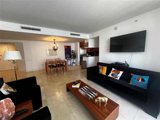 Building Photo - 901 Brickell Key Blvd