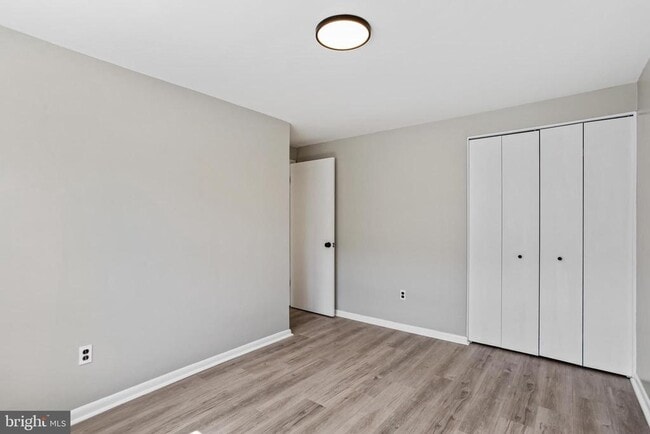 Building Photo - 934 Circle Dr