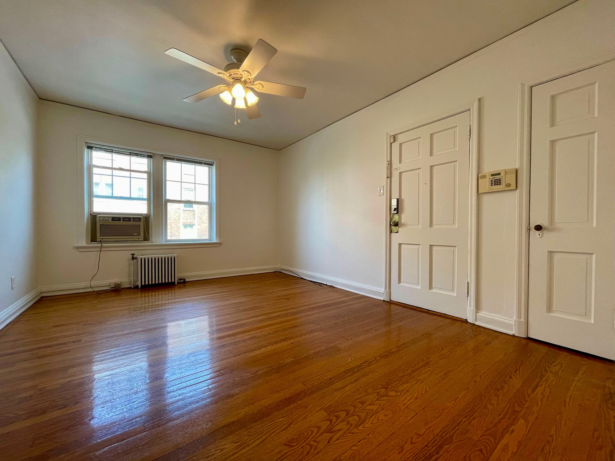 Philip H. Barron RealtyClayton & Forest Park 803813 Westwood Saint