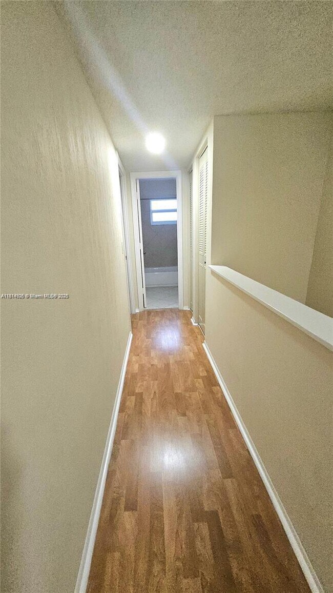 Building Photo - 3038 NW 69th Ct