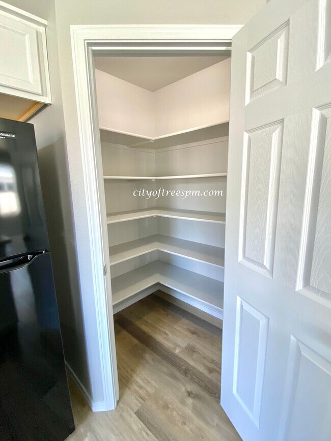 Building Photo - Beautiful Home in South Nampa