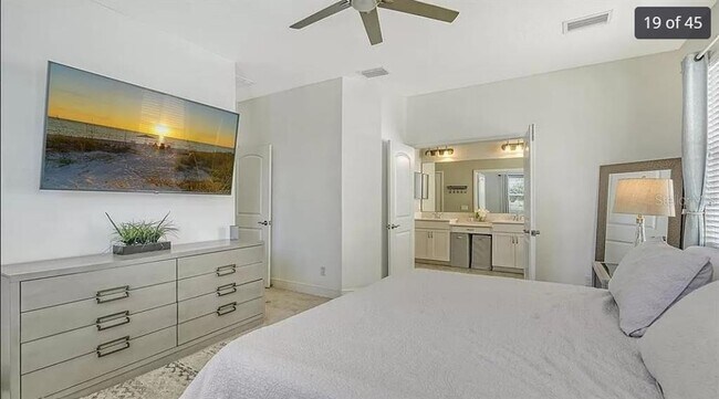 Building Photo - 727 129th St NE