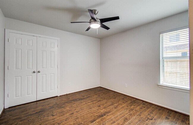Building Photo - 21903 Silverfield Park Ln