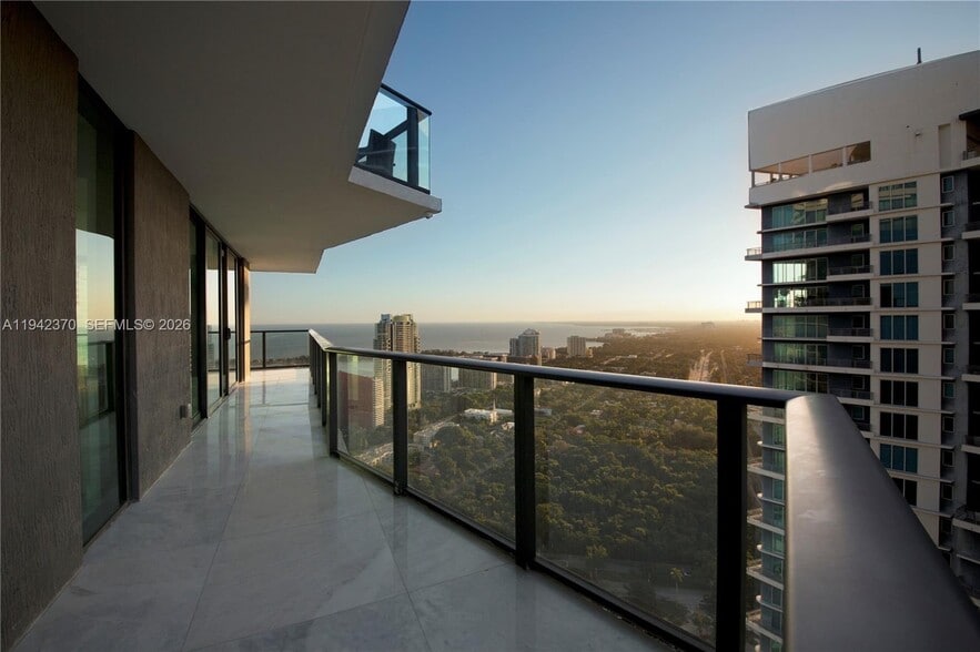 Building Photo - 1300 S Miami Ave