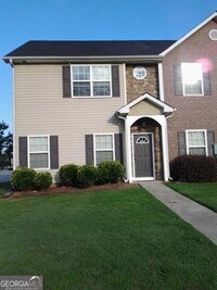 Building Photo - 8657 Thomas Rd