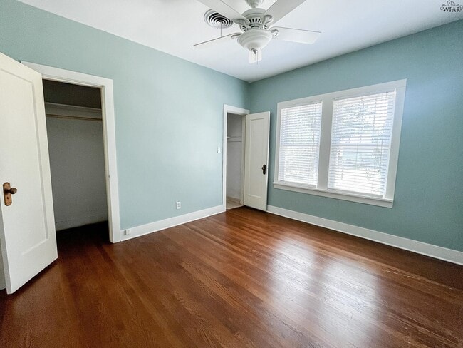 Building Photo - 3216 Milby Ave