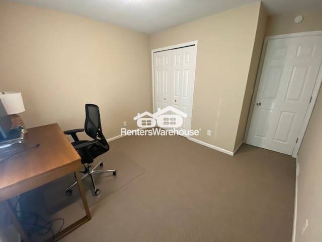 Building Photo - 3600 Trenton Ln N