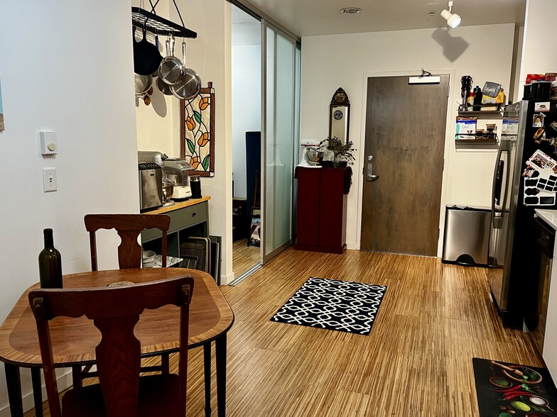 Kitchen - 1201 Pine St