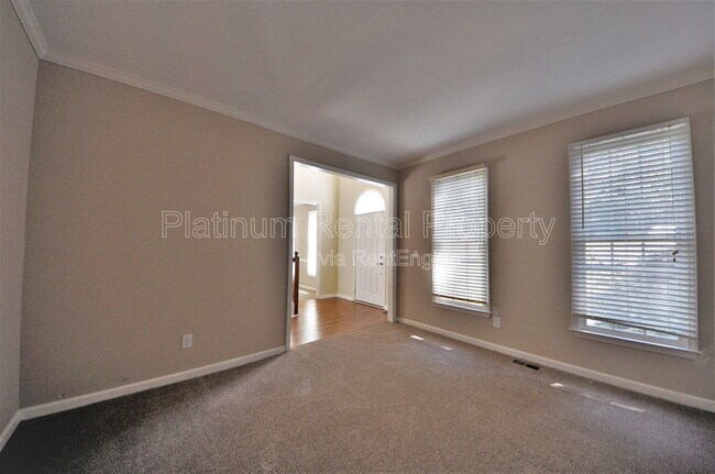 Building Photo - 7115 Red Fox Ln