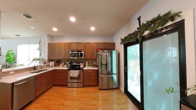 Building Photo - 6102 S Jolie Ct