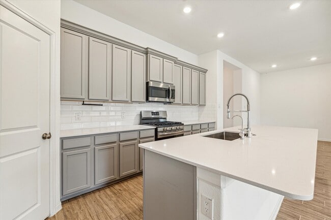 Building Photo - 17853 McClary Cardinal Dr