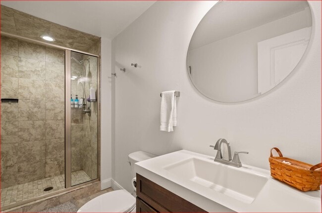 Building Photo - 7324 Shellburne Dr