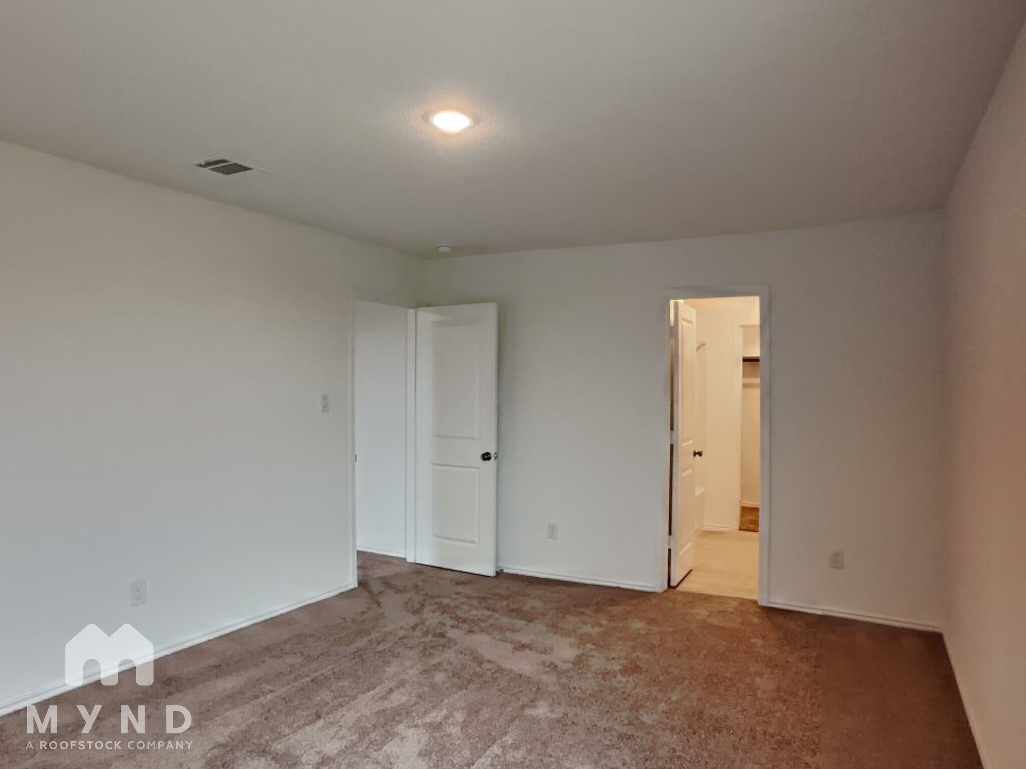 Building Photo - 9007 Lunar Cove