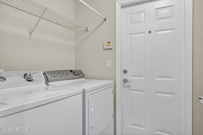 Building Photo - 9080 Sweet Tree Trail