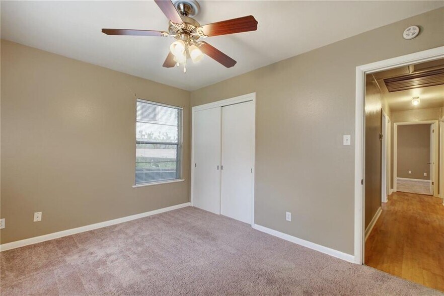 Building Photo - 507 Bellevue Pl